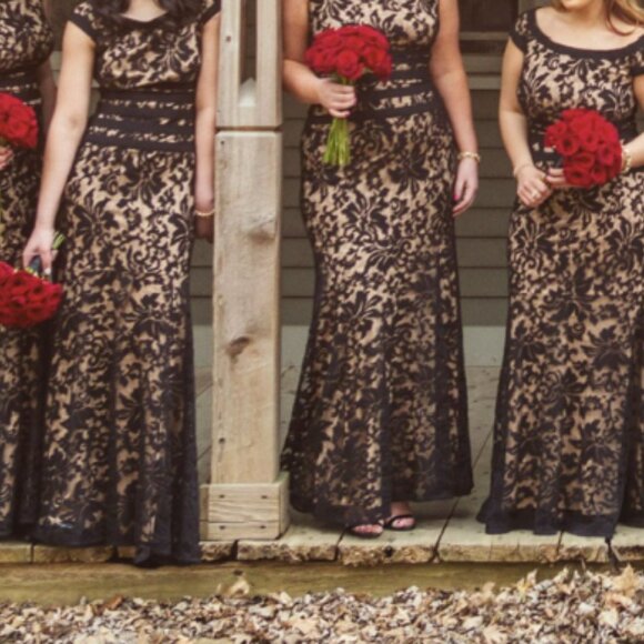 Tadashi Shoji Black Lace and Nude Evening Dress - Picture 10 of 10